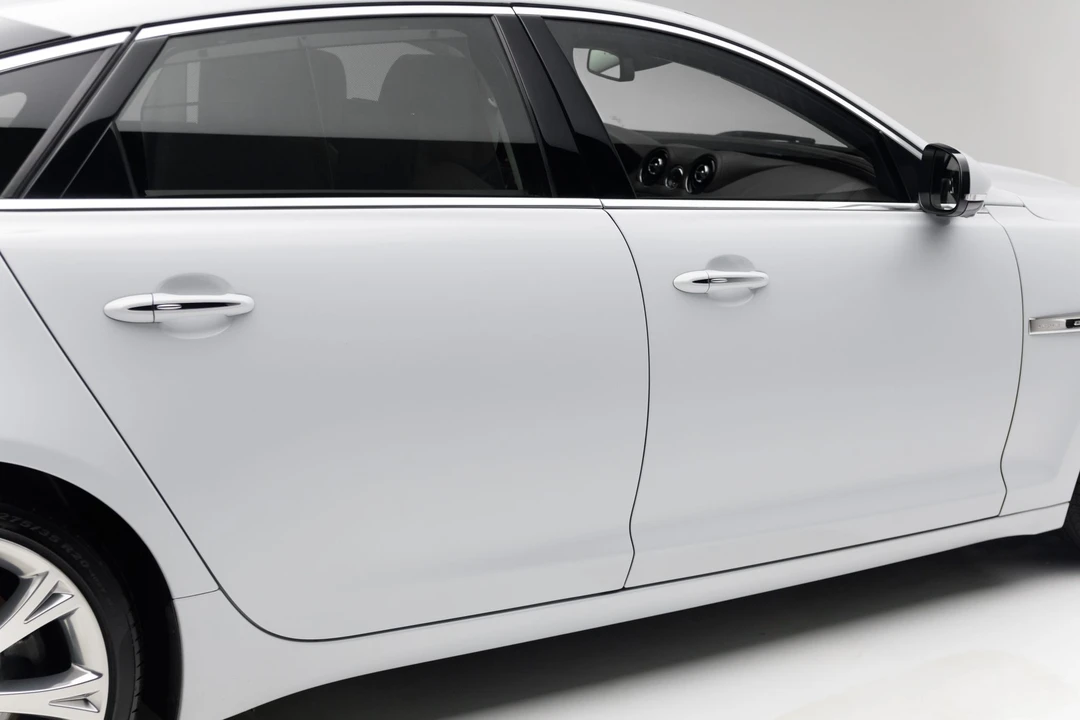 2017 Jaguar X351 XJ - Image 15 of 31