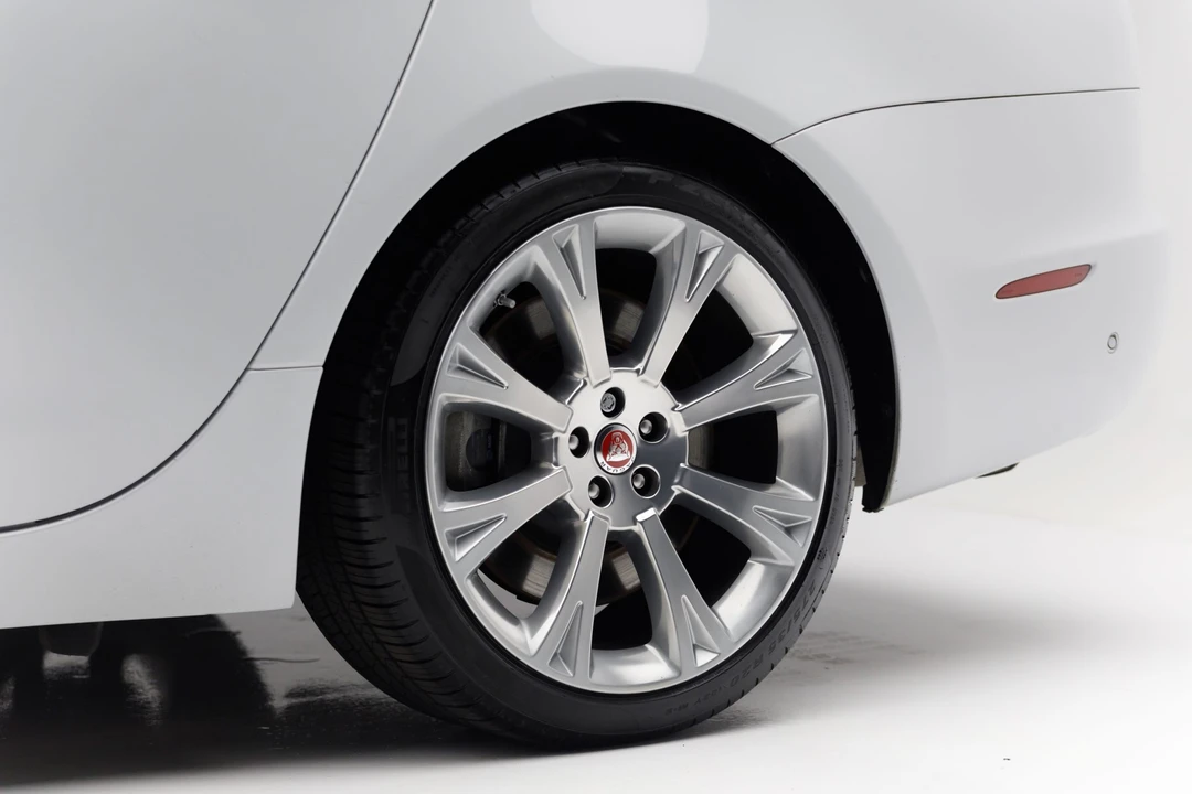 2017 Jaguar X351 XJ - Image 30 of 31