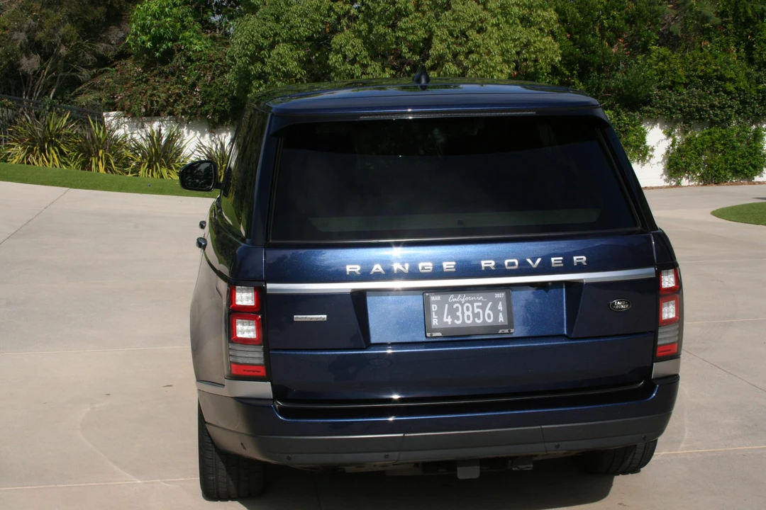 2017 Land Rover Range Rover L405 - Image 13 of 31