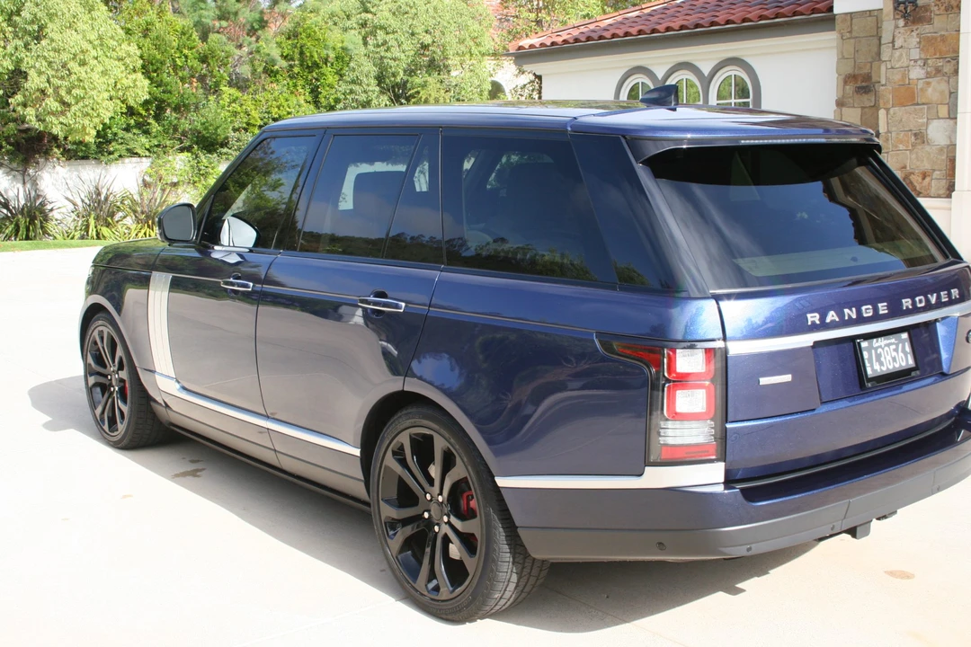 2017 Land Rover Range Rover L405 - Image 11 of 31