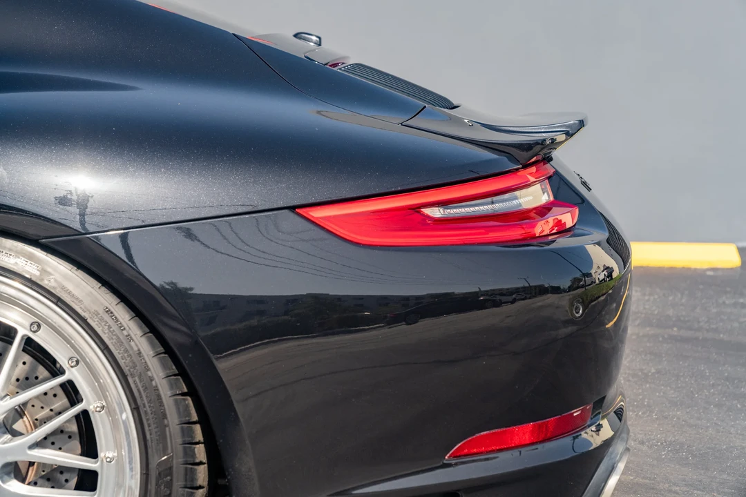 2017 Porsche 991 Carrera - Image 25 of 31