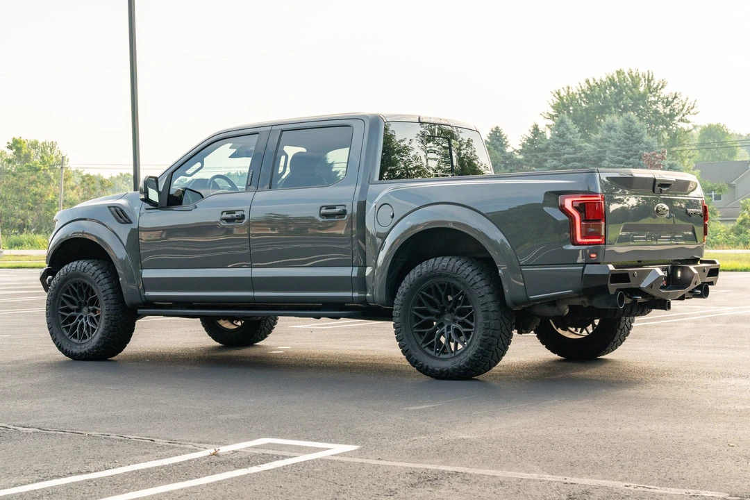 2018 Ford F-150 Raptor 13th Gen - Image 3 of 31