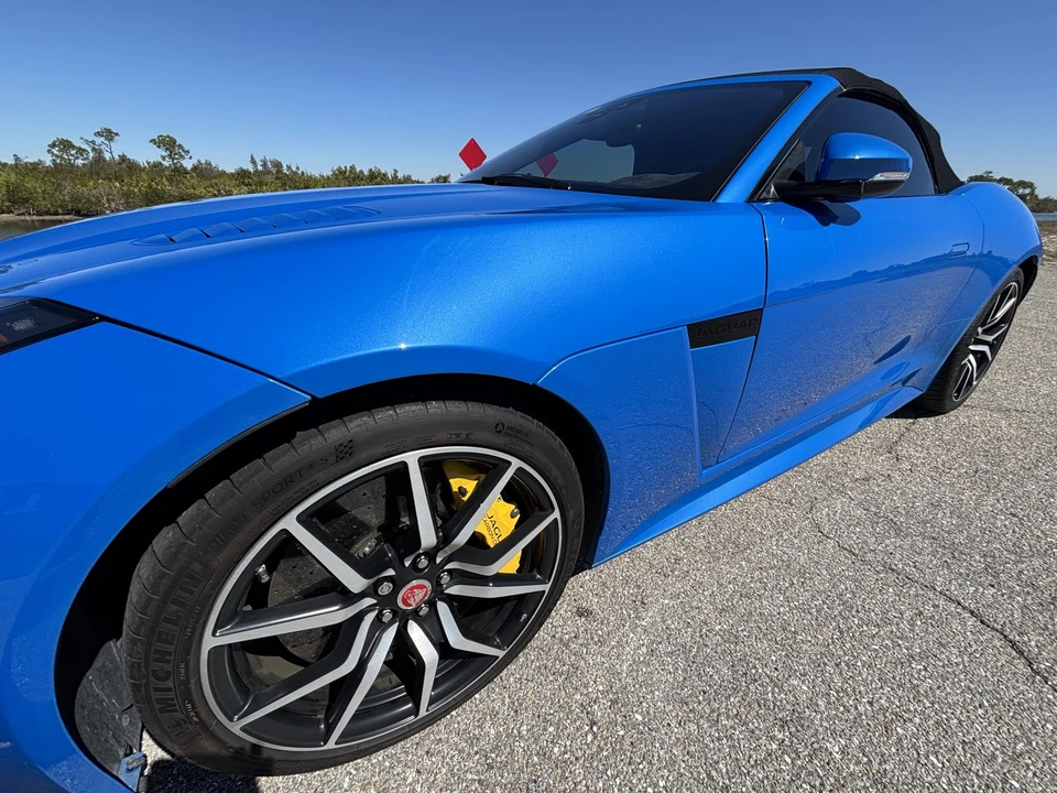 2018 Jaguar F-Type SVR 1st Gen - Image 16 of 31