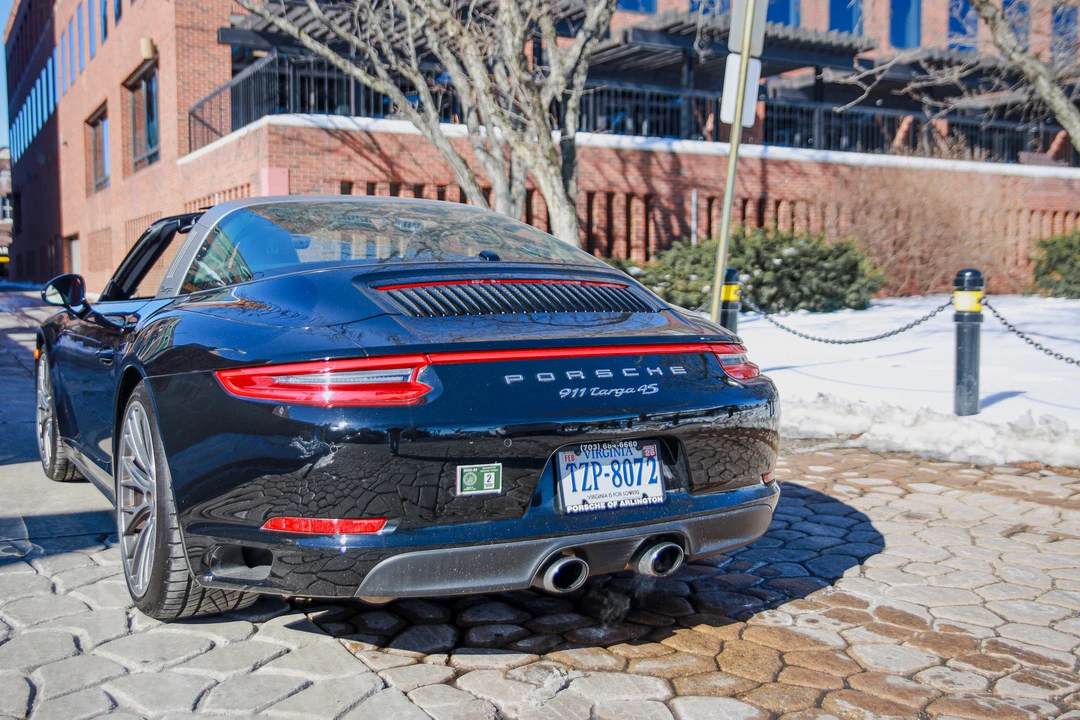 2019 Porsche 991 Targa 4 & 4S - Image 14 of 31