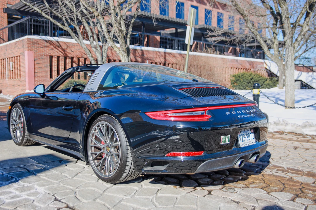 2019 Porsche 991 Targa 4 & 4S - Image 12 of 31