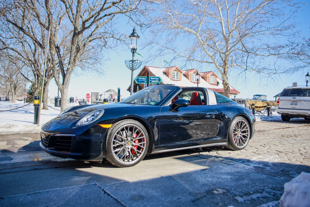 2019 Porsche 991 Targa 4 & 4S - Image 6 of 31