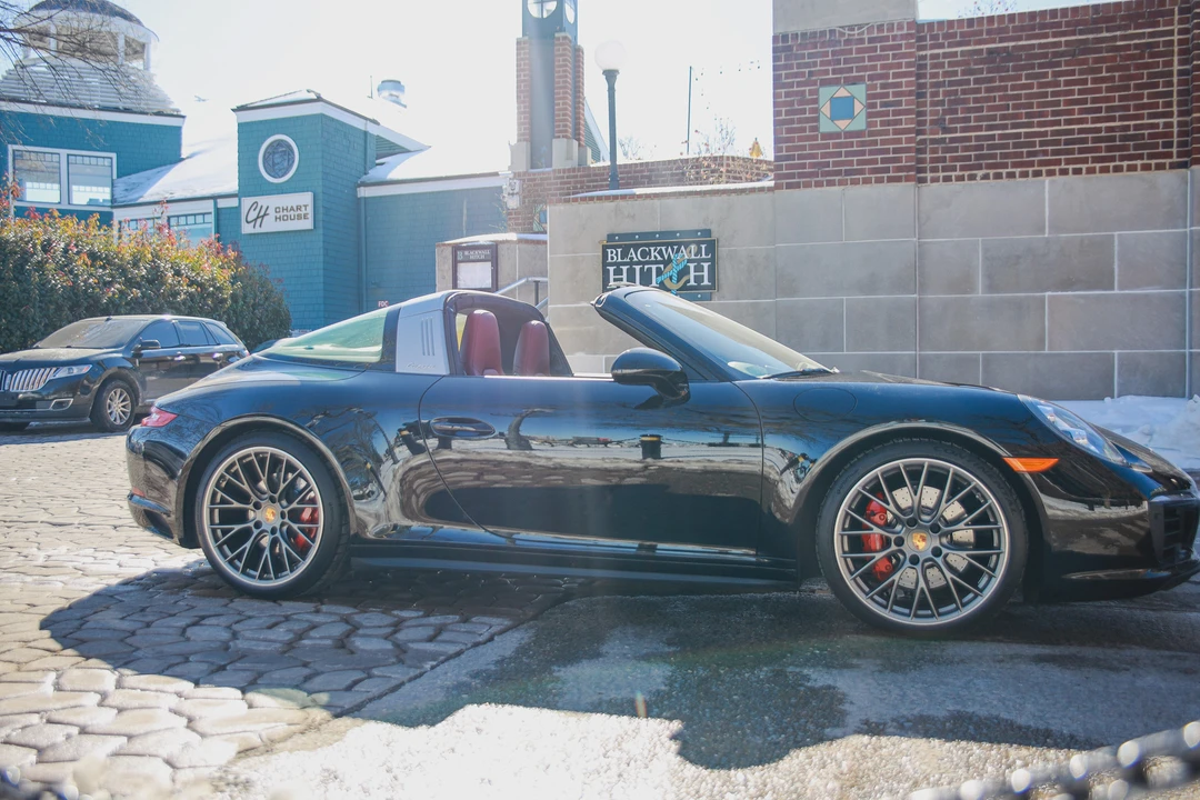 2019 Porsche 991 Targa 4 & 4S - Image 29 of 31