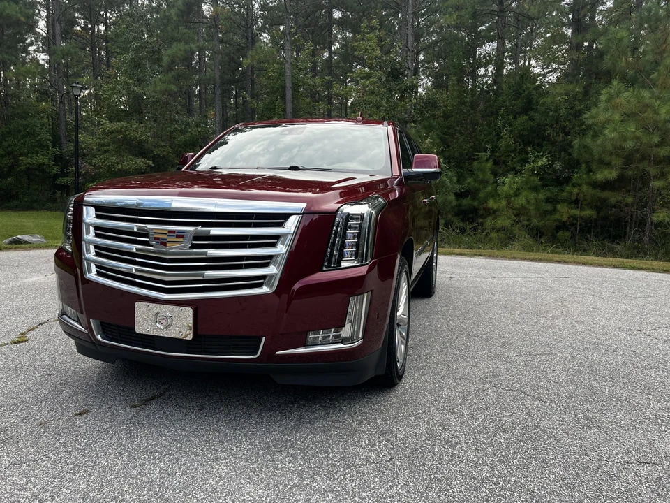 2020 Cadillac Escalade 4th Gen - Image 3 of 31