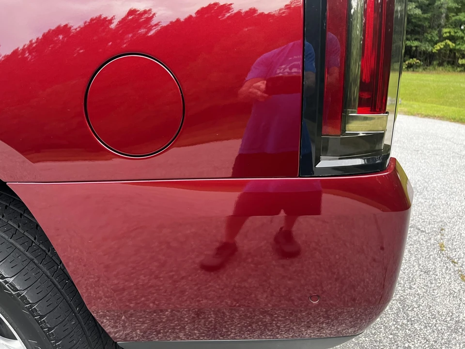 2020 Cadillac Escalade 4th Gen - Image 28 of 31