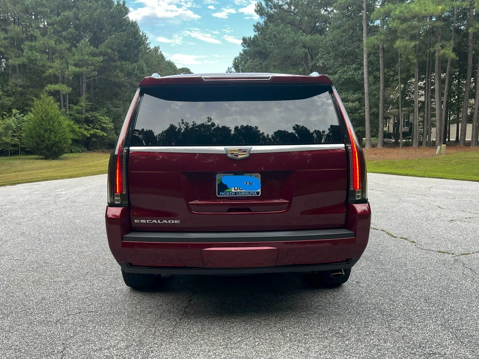 2020 Cadillac Escalade 4th Gen - Image 11 of 31