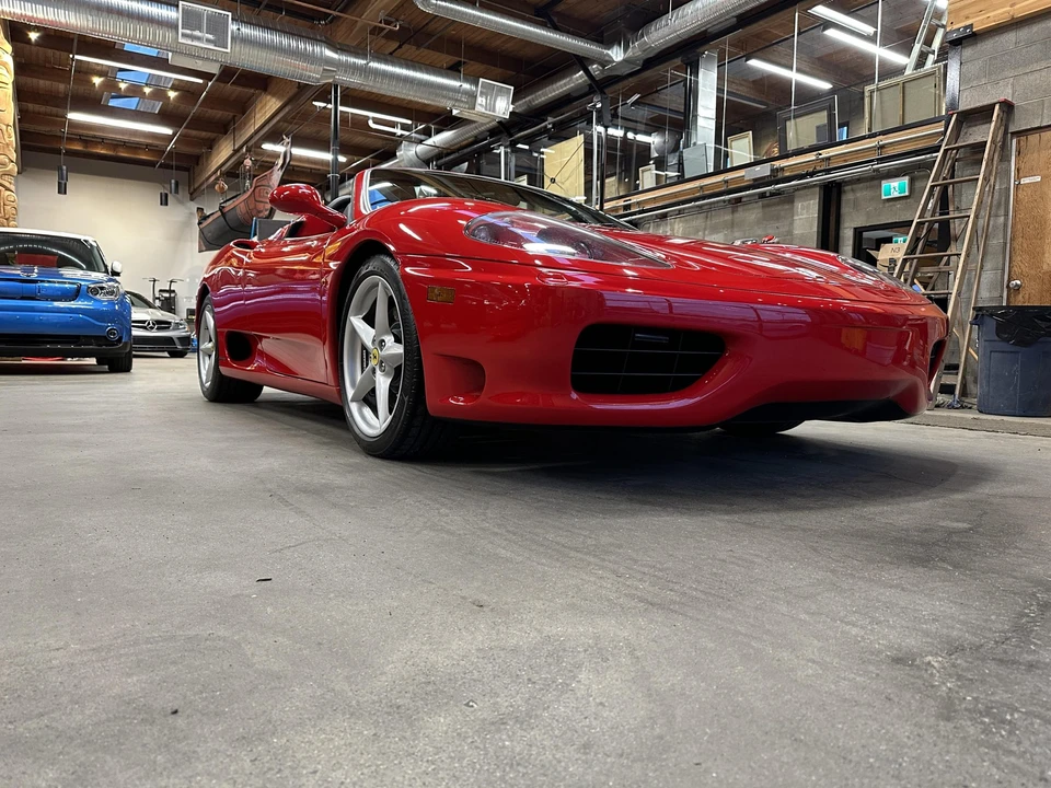 2001 Ferrari 360 Spider - Image 28 of 31
