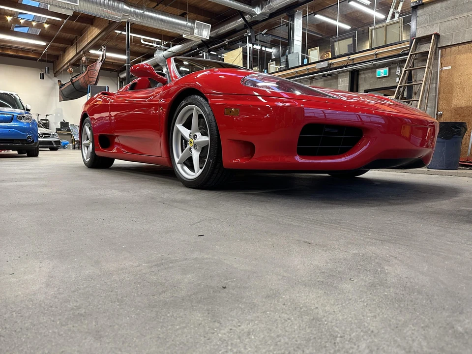 2001 Ferrari 360 Spider - Image 27 of 31