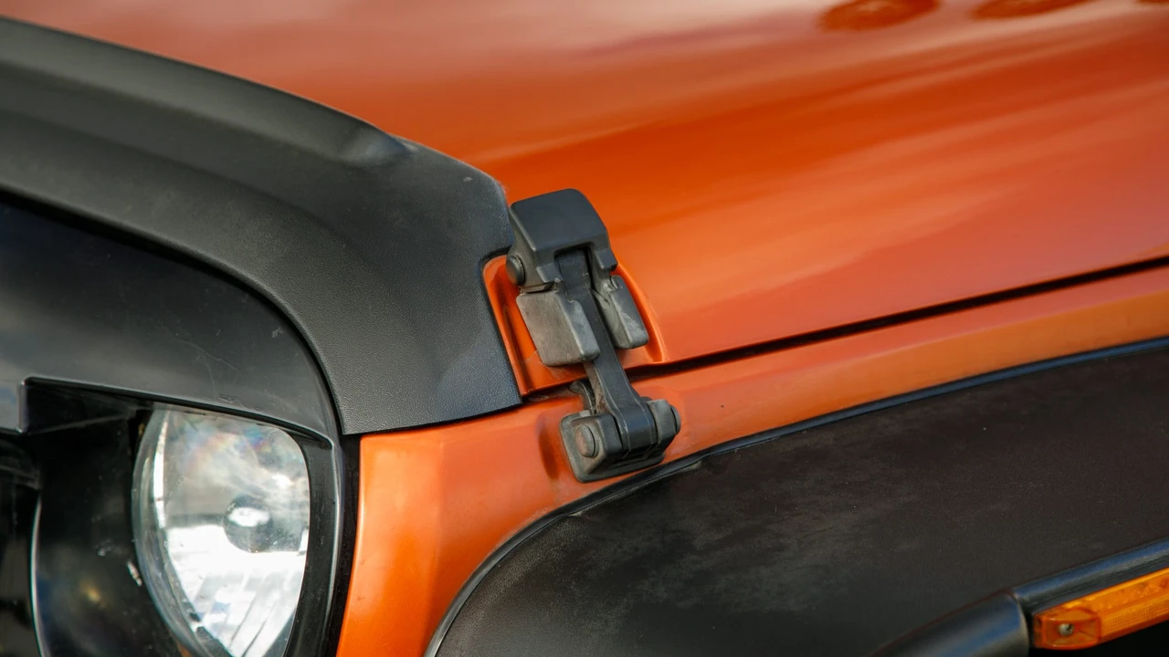 2010 Jeep JK Wrangler - Image 14 of 31