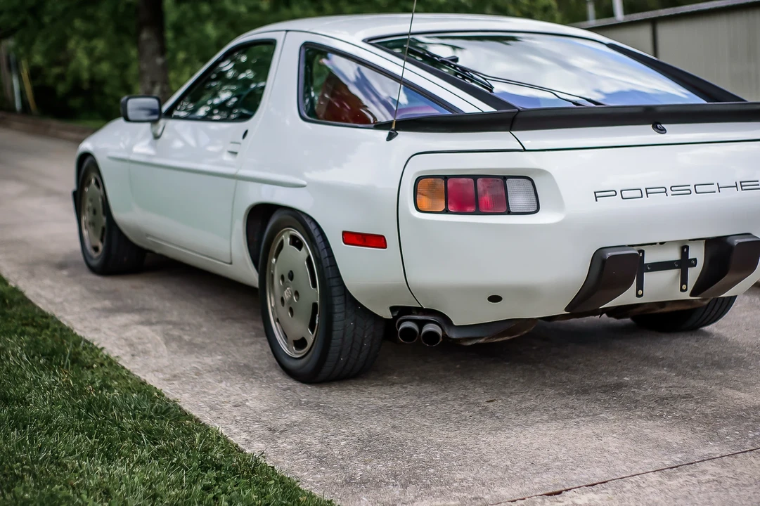 1984 Porsche 928 S - Image 3 of 6