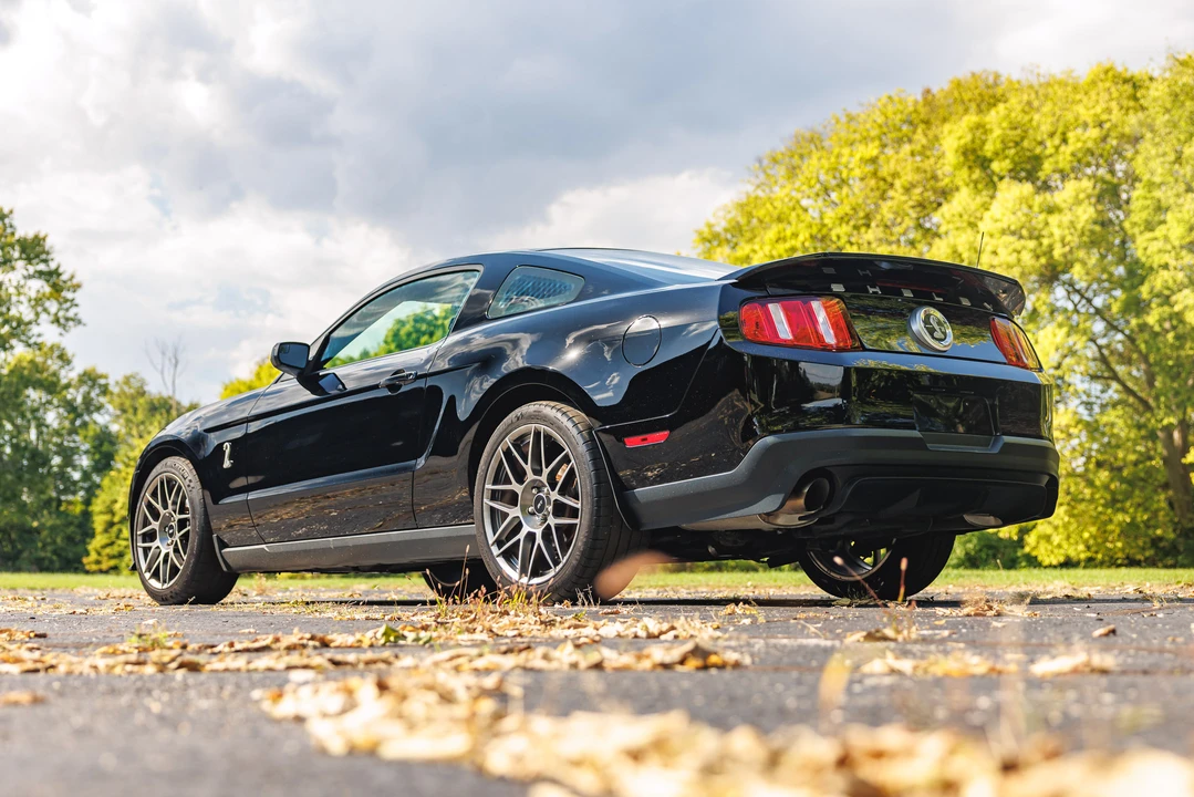 2011 Ford S197 Mustang - Image 16 of 31