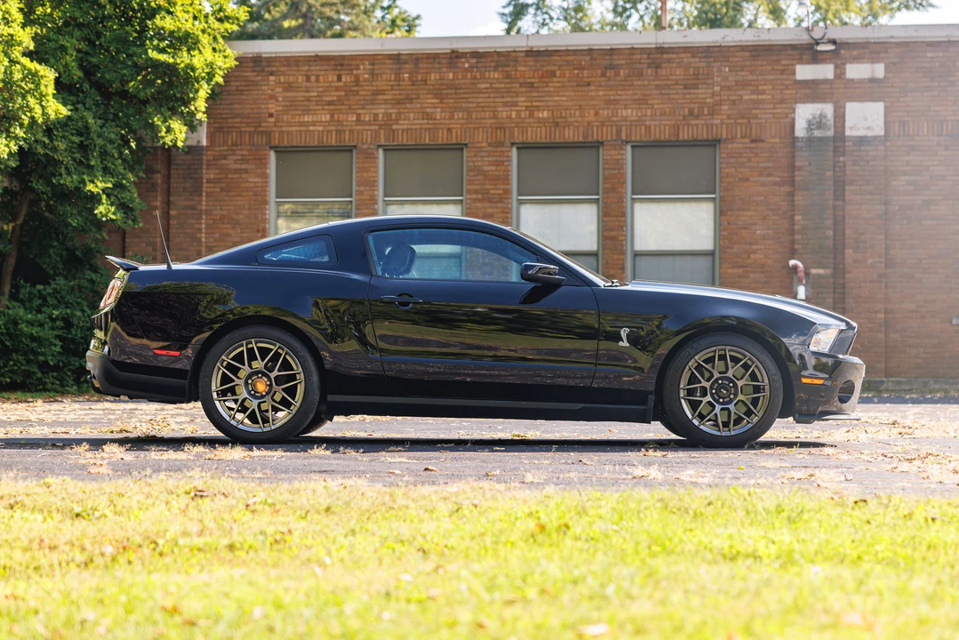 2011 Ford S197 Mustang - Image 8 of 31