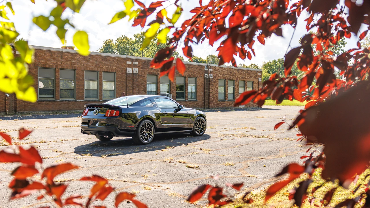 2011 Ford S197 Mustang - Image 13 of 31