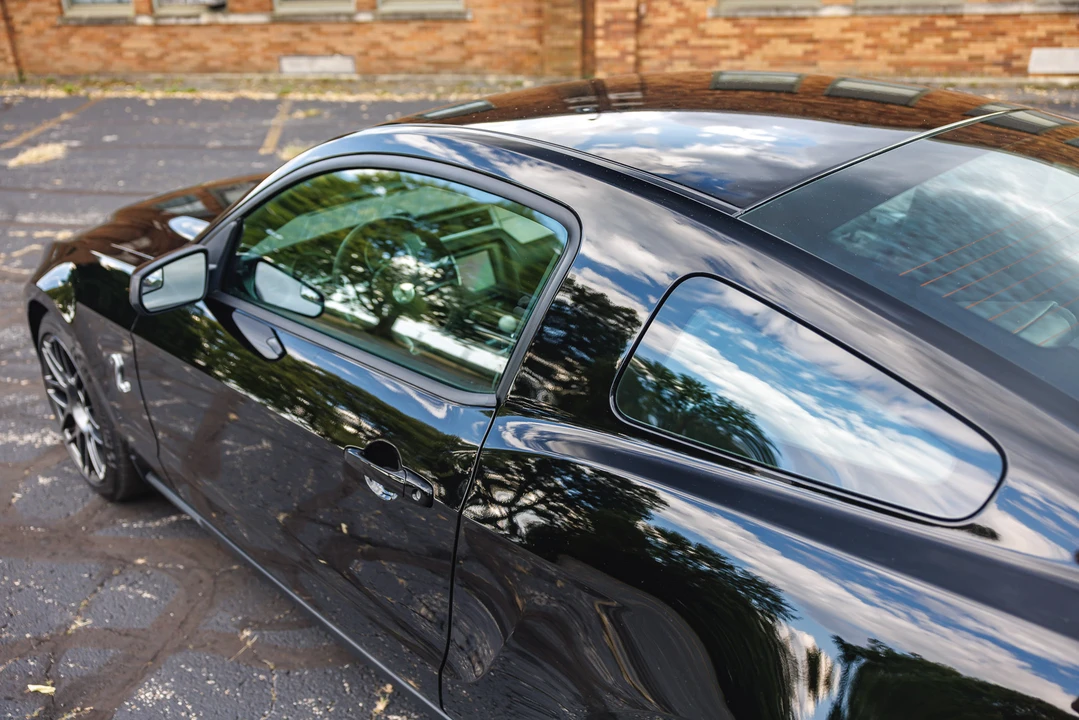 2011 Ford S197 Mustang - Image 30 of 31