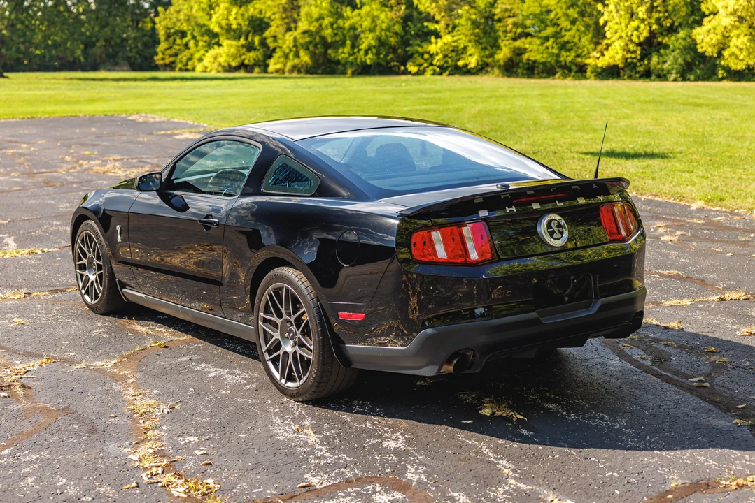 2011 Ford S197 Mustang - Image 15 of 31