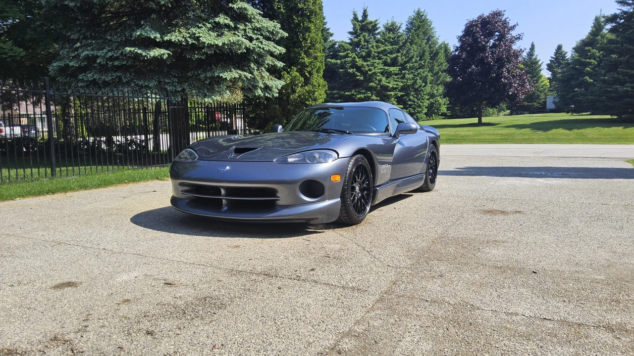2000 Dodge Viper ACR 2nd Gen - Image 2 of 31
