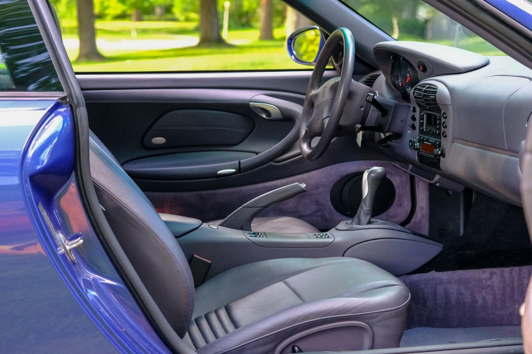 2000 Porsche 996 Carrera - Image 26 of 31