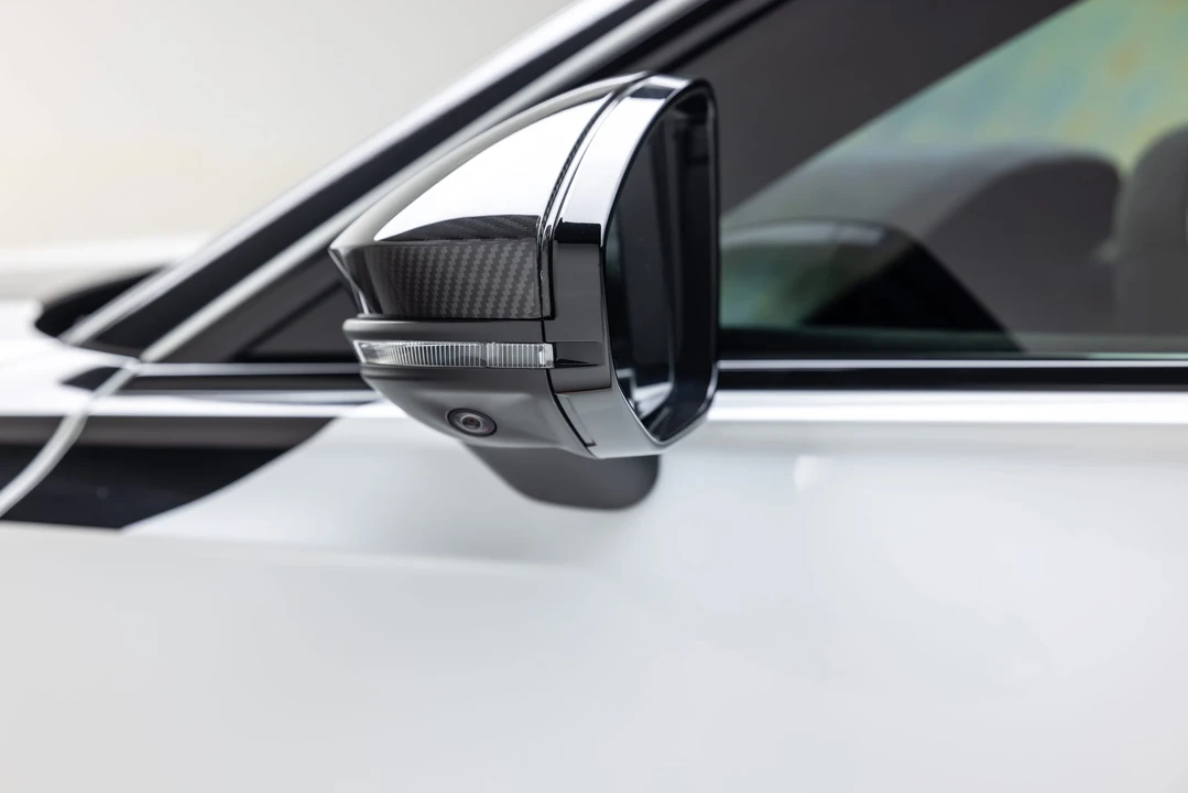 2025 Audi C8 RS6 - Image 30 of 31