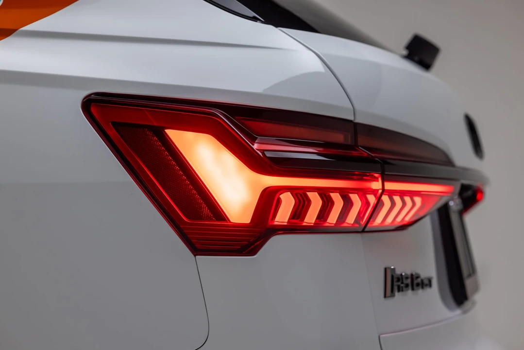 2025 Audi C8 RS6 - Image 24 of 31