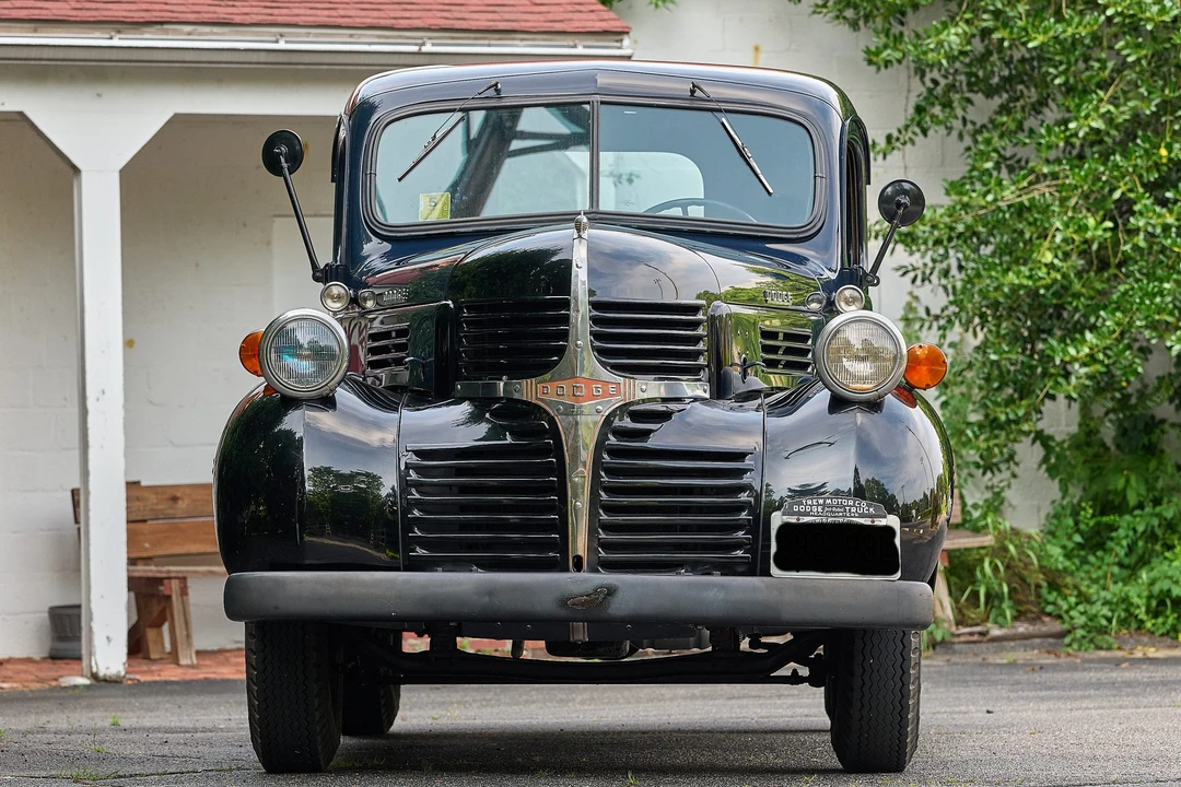 1947 Dodge T/V/W Series - Image 2 of 31