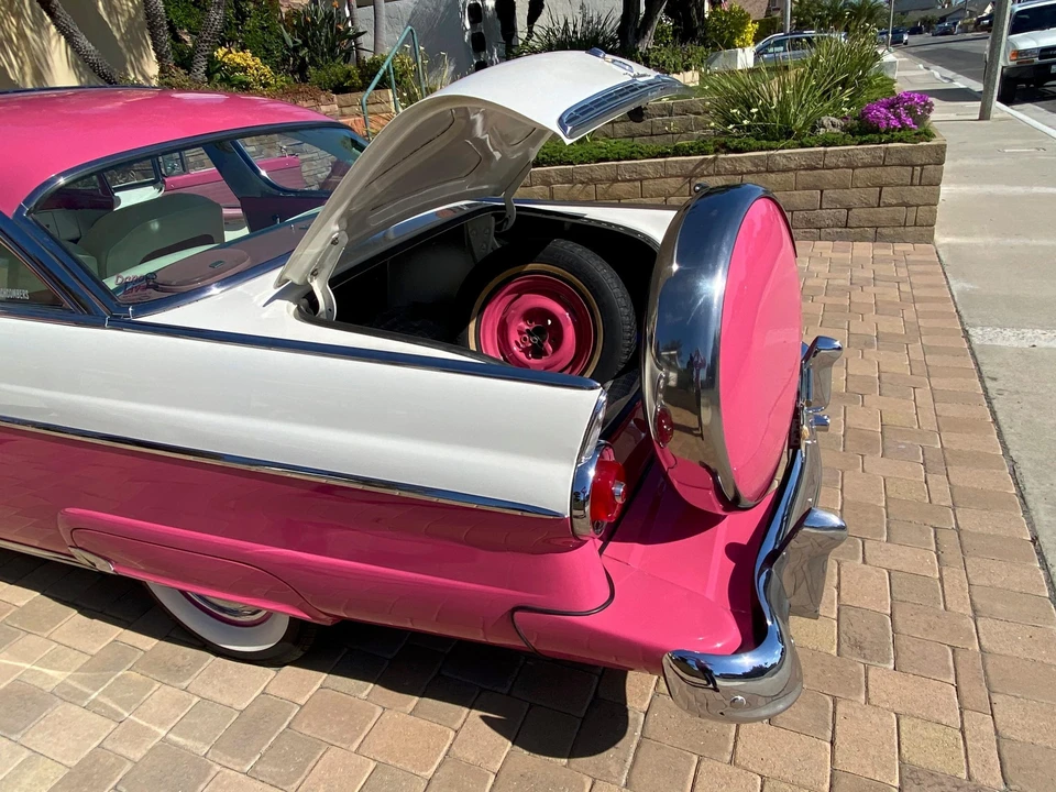 1955 Ford Fairlane 1st Gen - Image 20 of 31