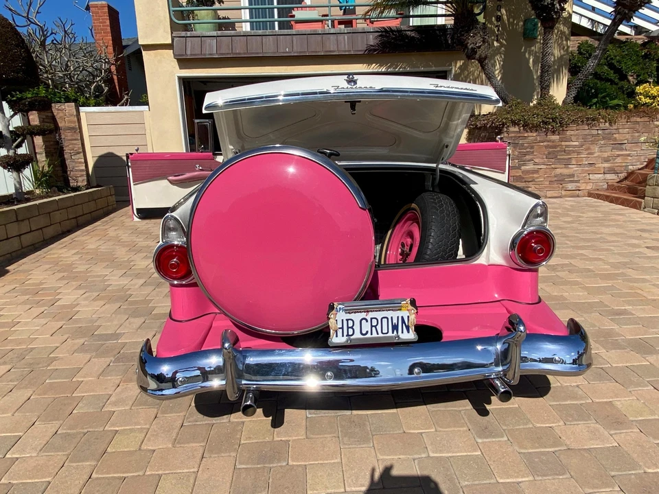 1955 Ford Fairlane 1st Gen - Image 21 of 31