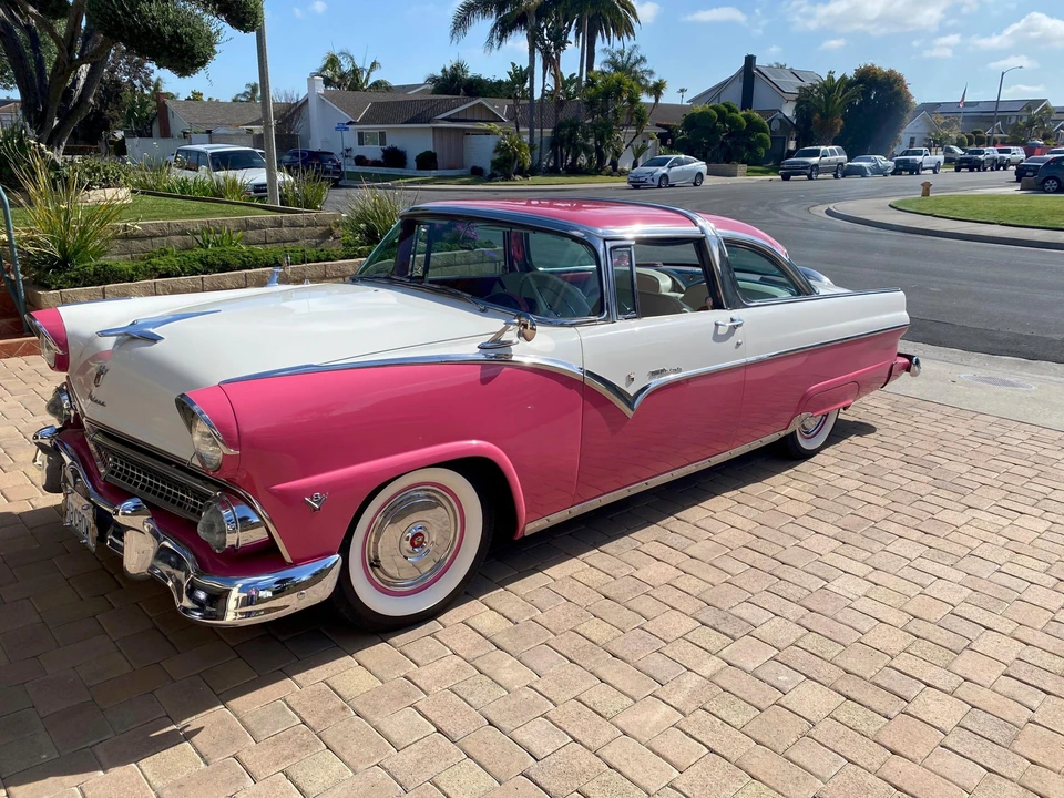 1955 Ford Fairlane 1st Gen - Image 3 of 31