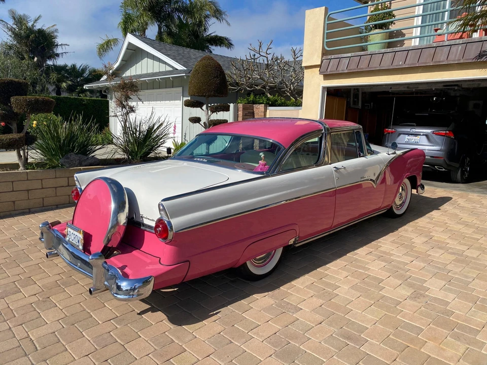 1955 Ford Fairlane 1st Gen - Image 8 of 31