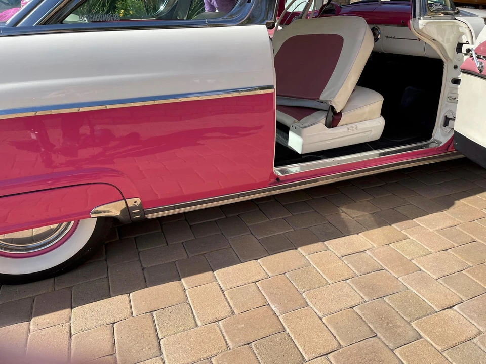 1955 Ford Fairlane 1st Gen - Image 26 of 31