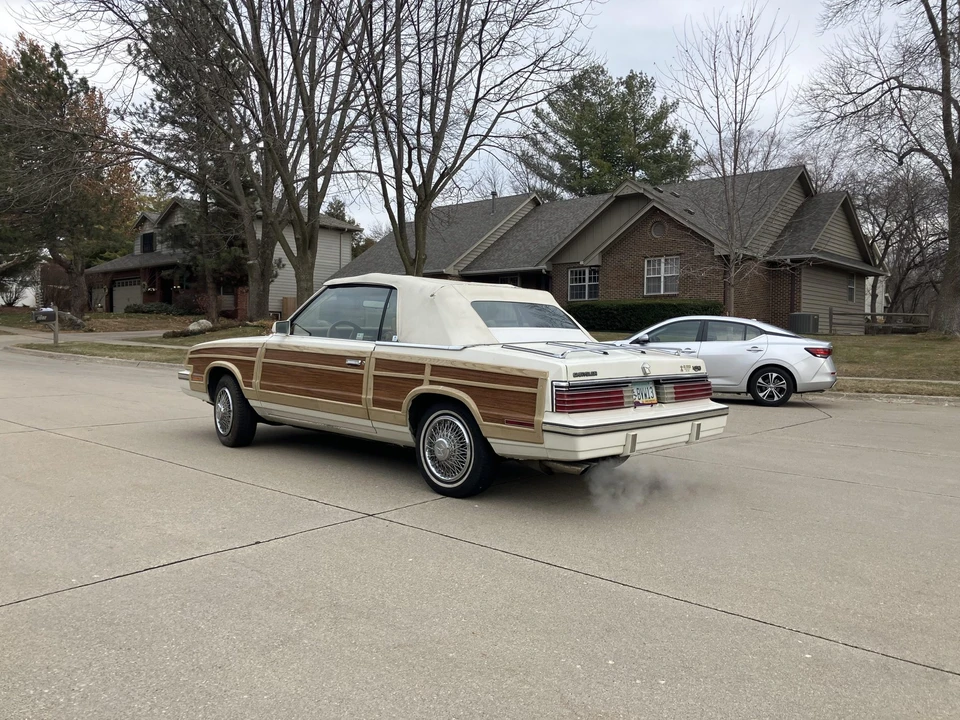 1985 Chrysler LeBaron - Image 8 of 31
