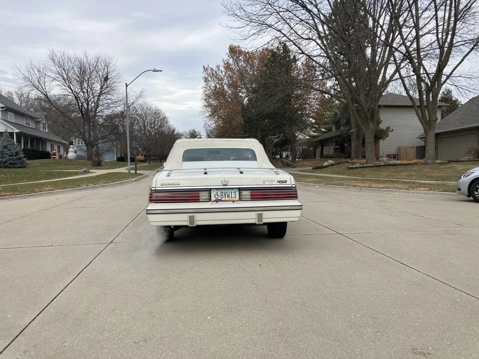 1985 Chrysler LeBaron - Image 7 of 31