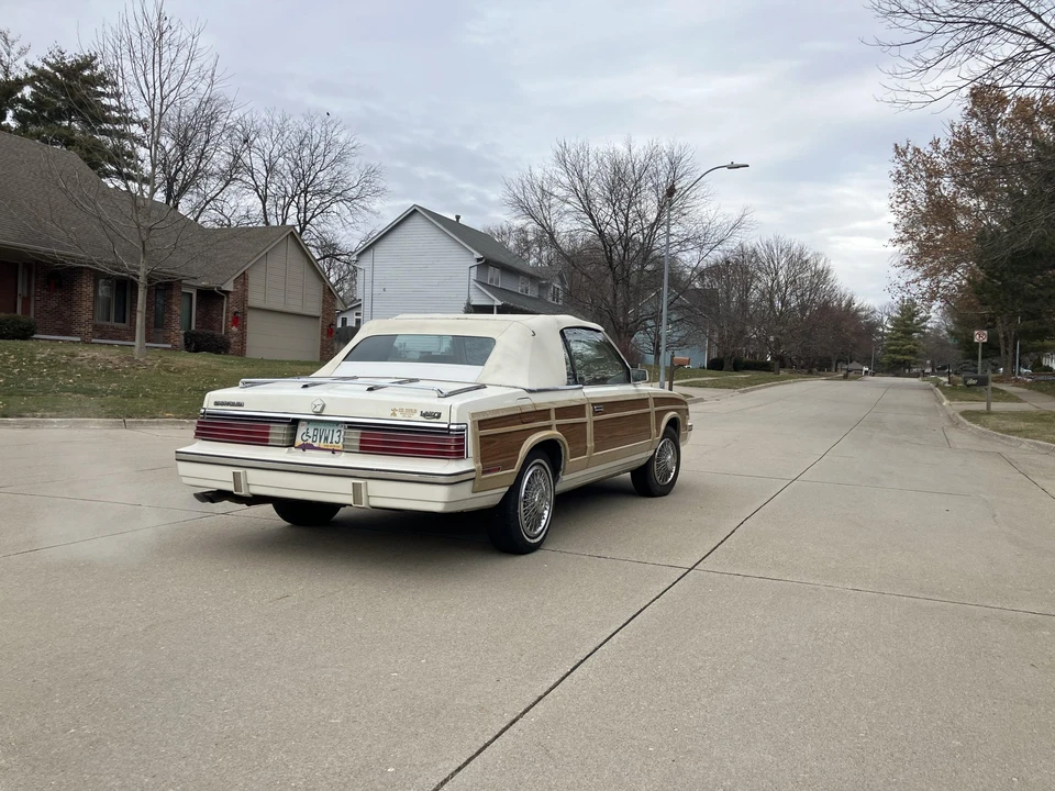 1985 Chrysler LeBaron - Image 6 of 31
