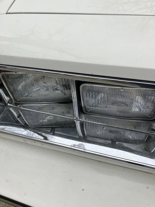 1985 Chrysler LeBaron - Image 22 of 31