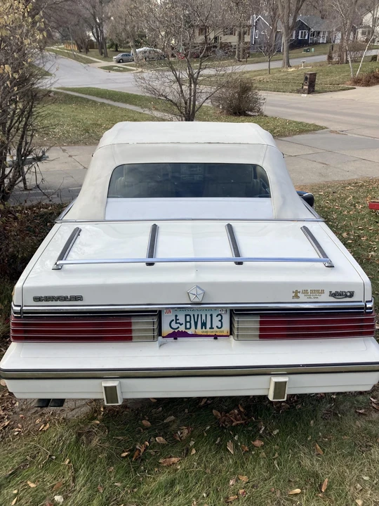 1985 Chrysler LeBaron - Image 19 of 31
