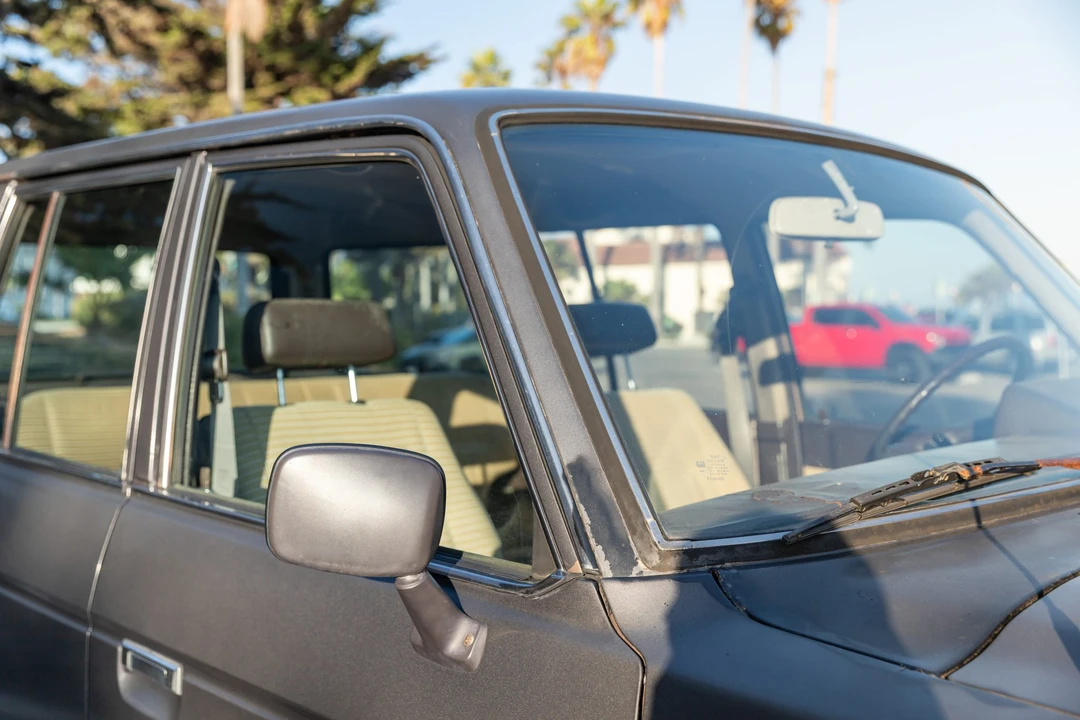 1985 Toyota J60 Land Cruiser - Image 17 of 31