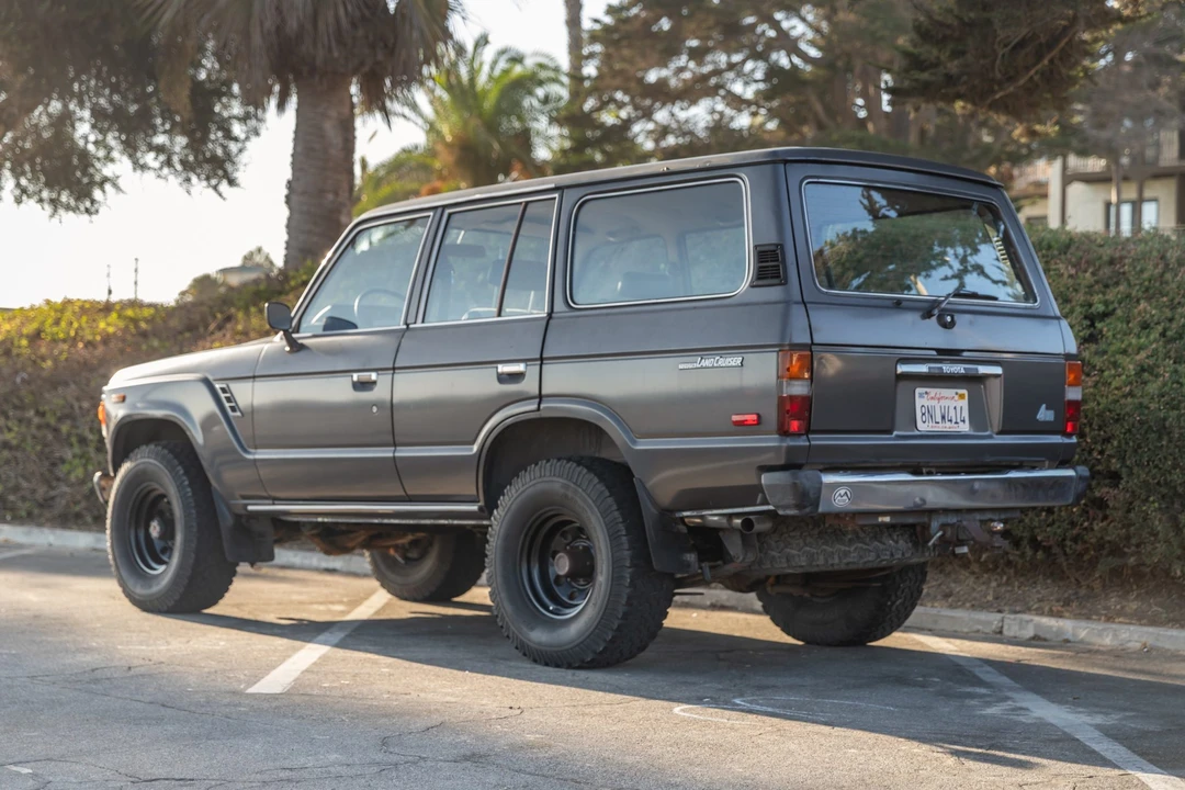 1985 Toyota J60 Land Cruiser - Image 7 of 31