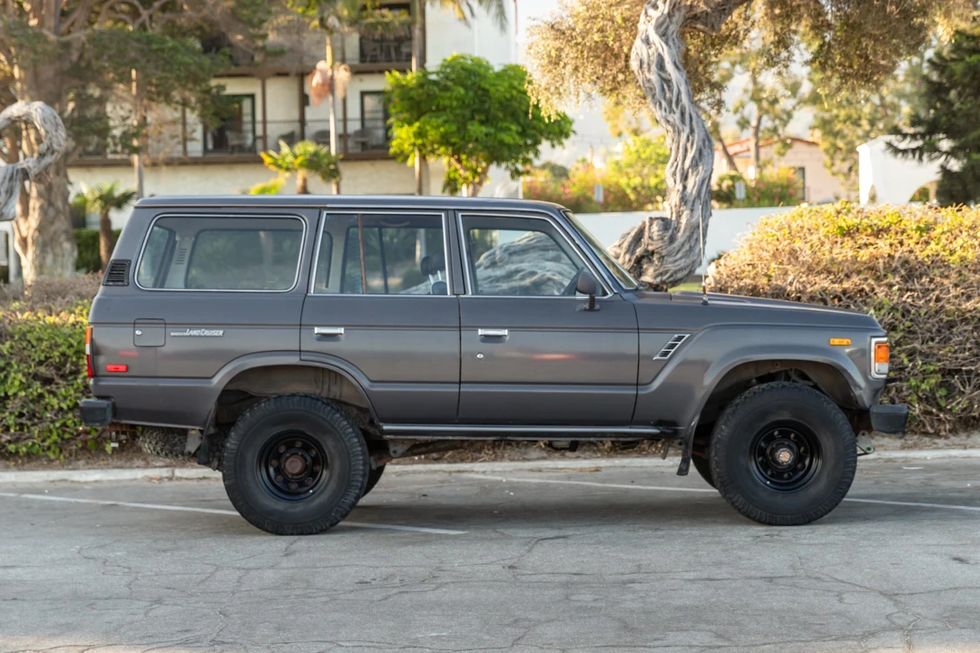 1985 Toyota J60 Land Cruiser - Image 4 of 31