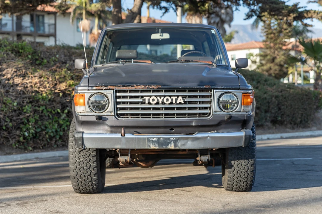 1985 Toyota J60 Land Cruiser - Image 2 of 31