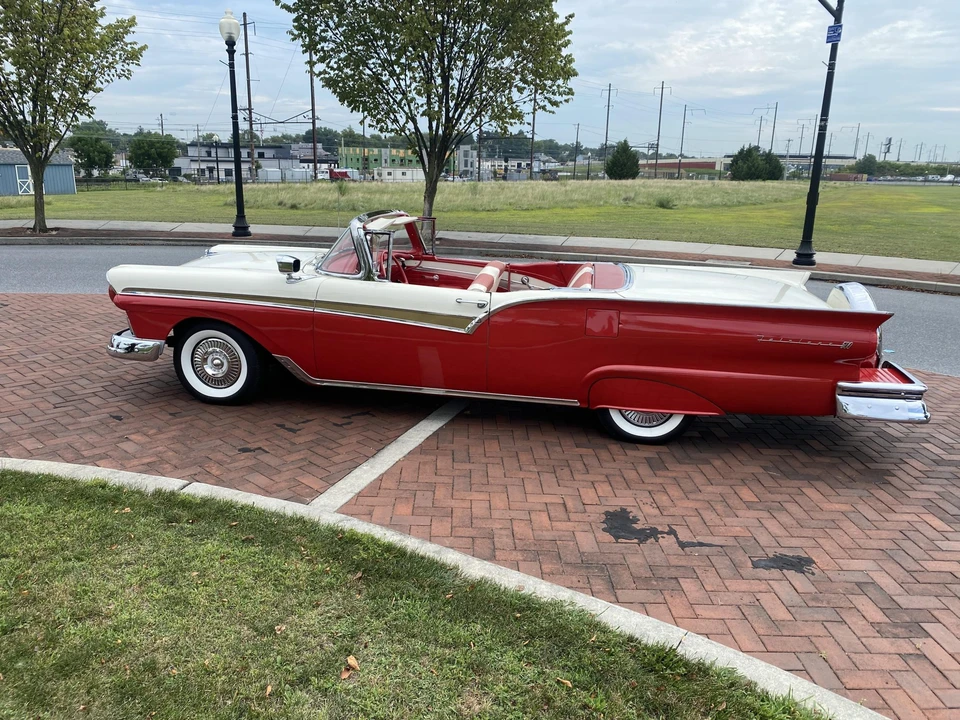 1957 Ford Fairlane 2nd Gen - Image 11 of 31