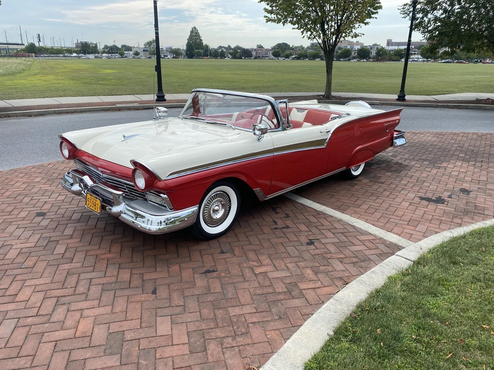 1957 Ford Fairlane 2nd Gen - Image 10 of 31
