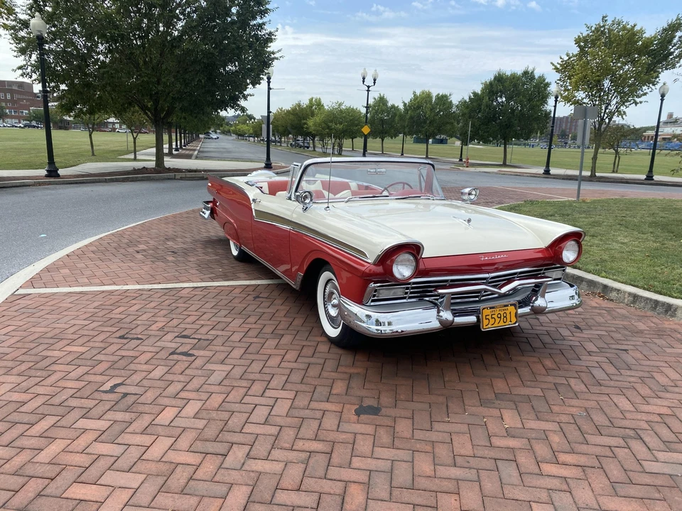 1957 Ford Fairlane 2nd Gen - Image 16 of 31