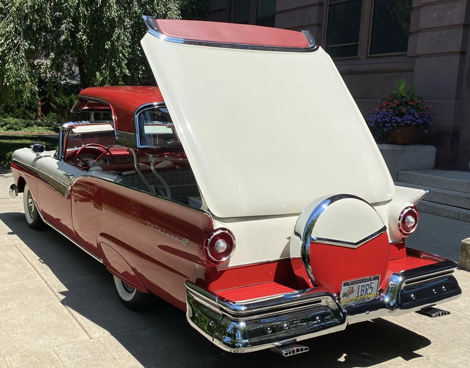 1957 Ford Fairlane 2nd Gen - Image 27 of 31