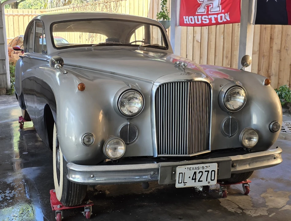 1957 Jaguar Mark VII & VIII & IX - Image 9 of 31