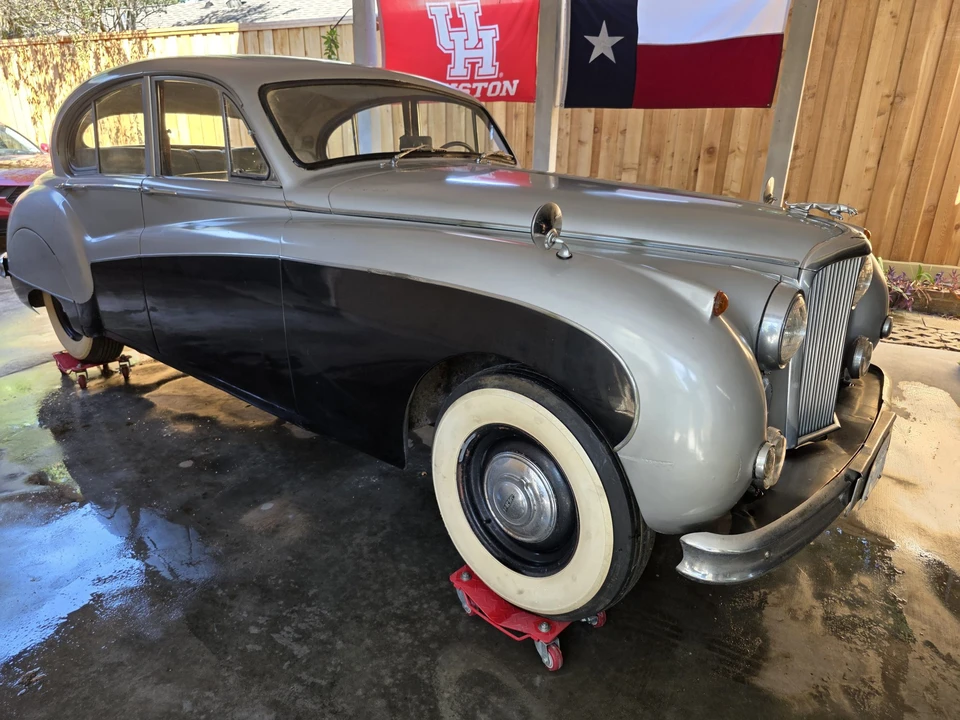1957 Jaguar Mark VII & VIII & IX - Image 14 of 31