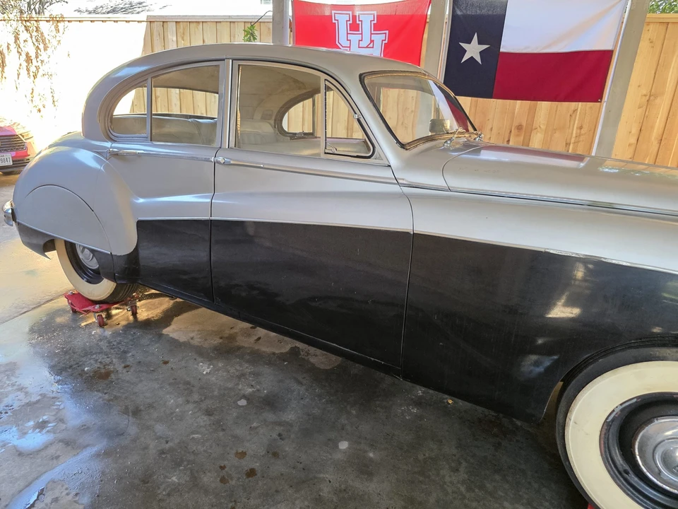 1957 Jaguar Mark VII & VIII & IX - Image 20 of 31