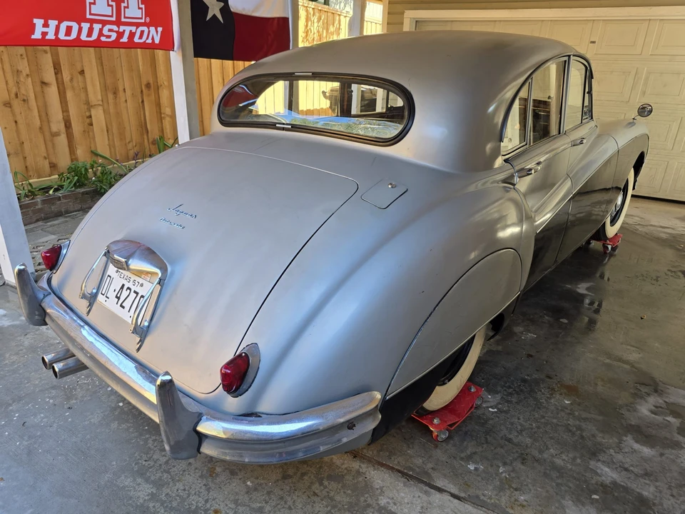 1957 Jaguar Mark VII & VIII & IX - Image 17 of 31